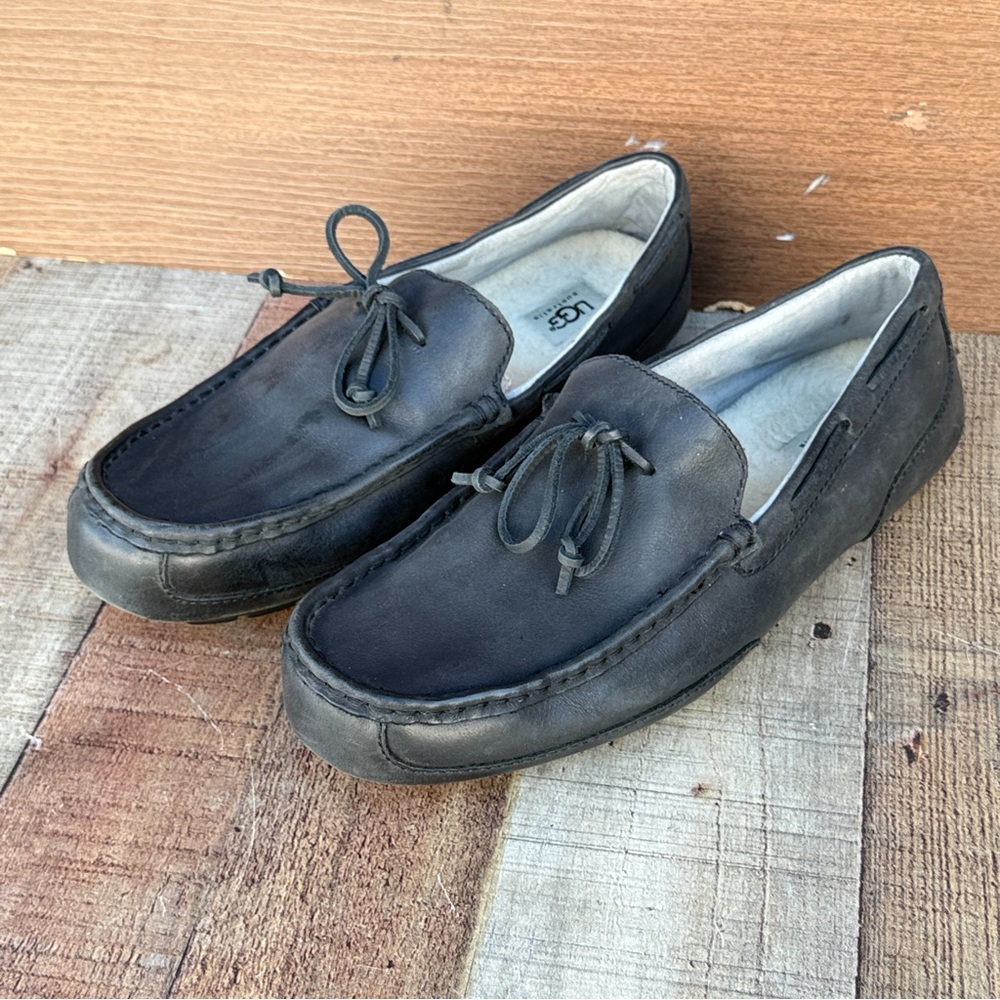 UGG Australia Men's Black Chester Slip on Leather Loafers Shoes Size 12